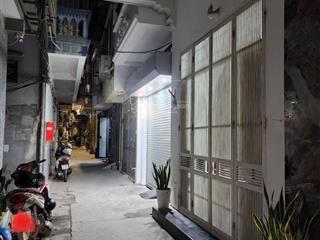 Hiếm có khó tìm  ngõ thông, phân lô, hai thoáng, ô tô đỗ gần