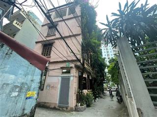 Trung tâm đống đa  lô góc  10m ra ô tô  nhà dân xây chắc chắn