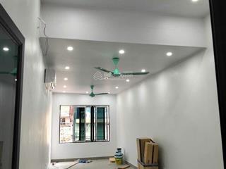 Bán nhà cầu noi  cổ nhuế, dt 50m2, 4.25 tỷ. nhà mới, kinh doanh, ô tô đỗ cửa, dòng tiền 10tr/tháng