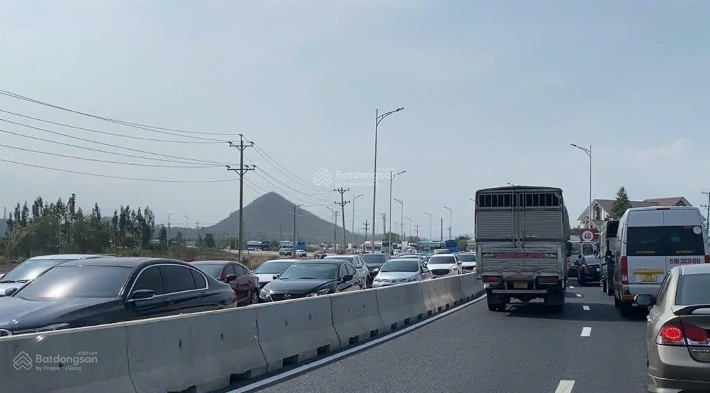 Bán đất thổ cư mặt tiền hàm kiệm tiến thành vị trí kinh doanh đông đúc