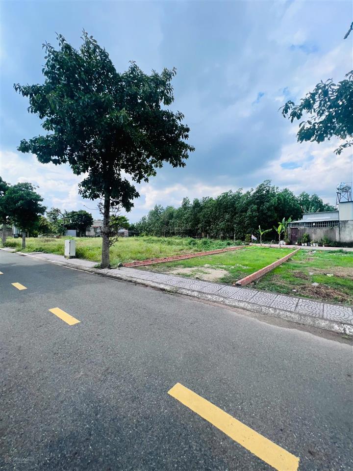 An viễn phùng hưng dt 94m2 shr, giá tốt, hỗ trợ vay bank 70%. gọi em thọ 0906 870 *** xem thực tế.