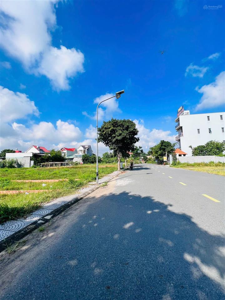 Bán rẻ nền đất mt đường 12m thấp hơn 100tr so với các lô đường 8m. kdc phùng hưng, an viễn