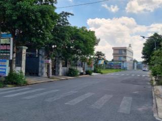 Hàng hiếm. lâu lâu mới có nền mt đường 12m an viễn. bán rẻ hơn 100 tr so với các lô đường 8m.