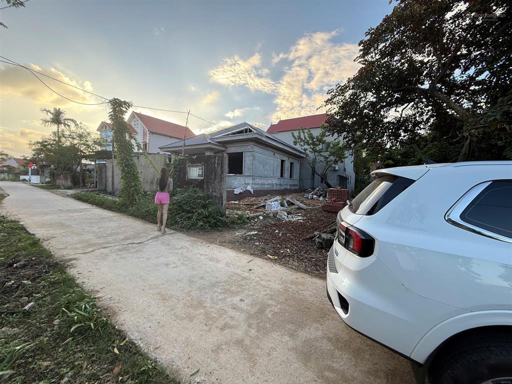 Khe thoáng 3m, trục liên thôn xe tải, sẵn sổ chuyển nhượng trong ngày.