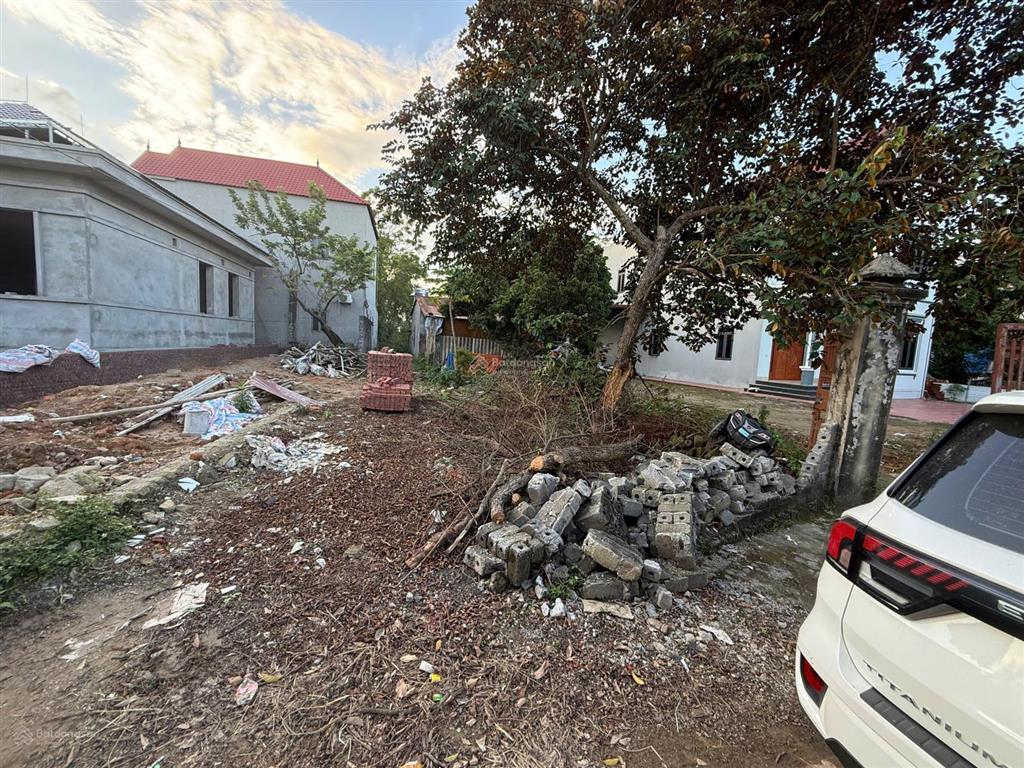 Khe thoáng 3m, trục liên thôn xe tải, sẵn sổ chuyển nhượng trong ngày.