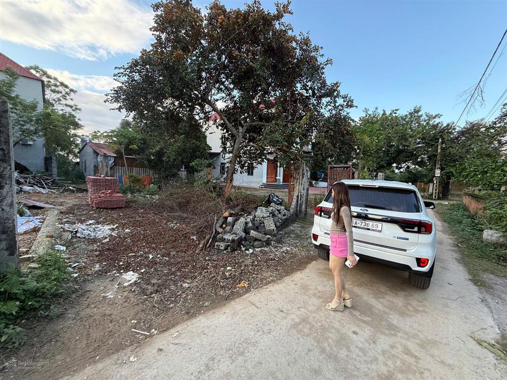 Khe thoáng 3m, trục liên thôn xe tải, sẵn sổ chuyển nhượng trong ngày.