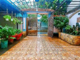 Bán nhà gò vấp  biệt thự cổ hơn 240m2  giá chỉ 114tr/m2  hx tải  tặng full nt gỗ xoan đào
