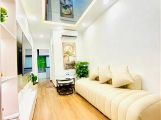 Cực hot của quận hai bà trưng + căn hộ tập nằm trên tầng 4 ngay mặt phố vip thi sách