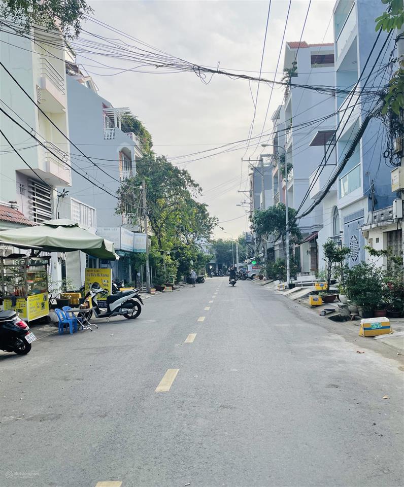 Hiếm  còn 1 căn ngang 3,5m x 20m, 3 tầng đường số p. tân quy giá chỉ 9,x tỷ thương lượng chính chủ
