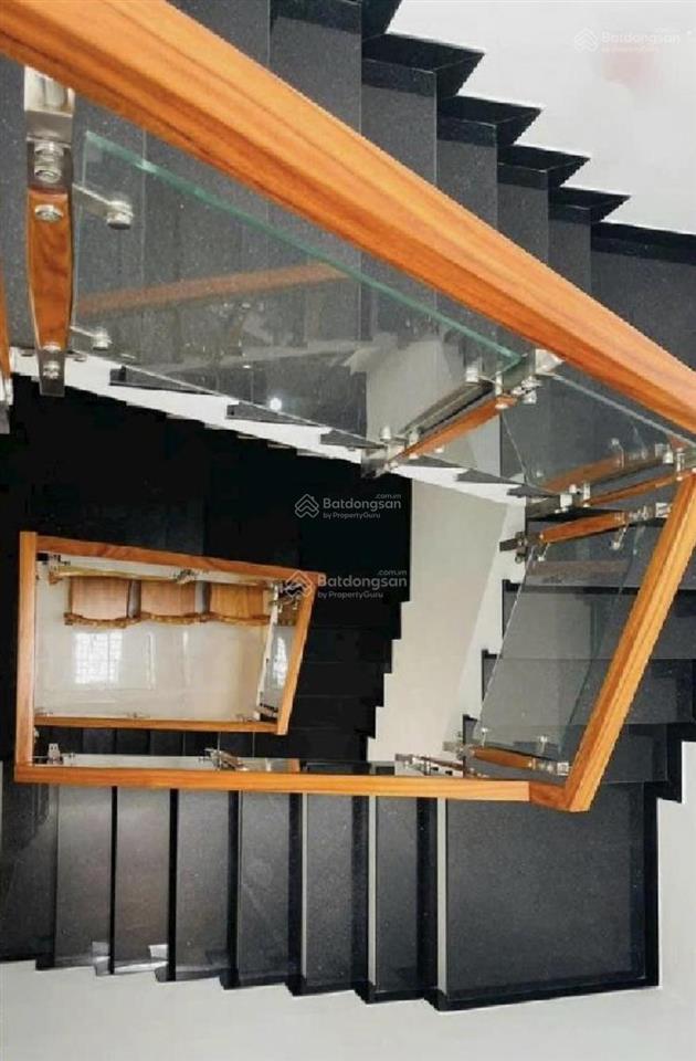 Nhà mới 4 tầng dt (4m x 17m)  khu biệt thự kiều đàm, p. tân hưng, q7