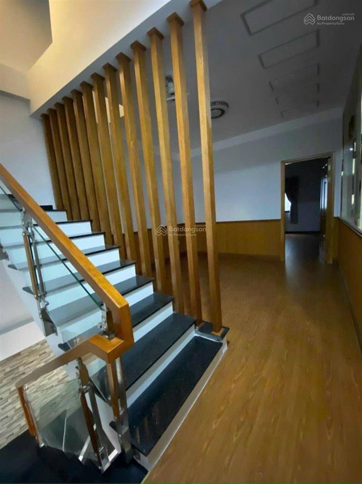 Bán nhà 3 lầu đường số p. tân quy (dt 4m x 20m) giá tốt
