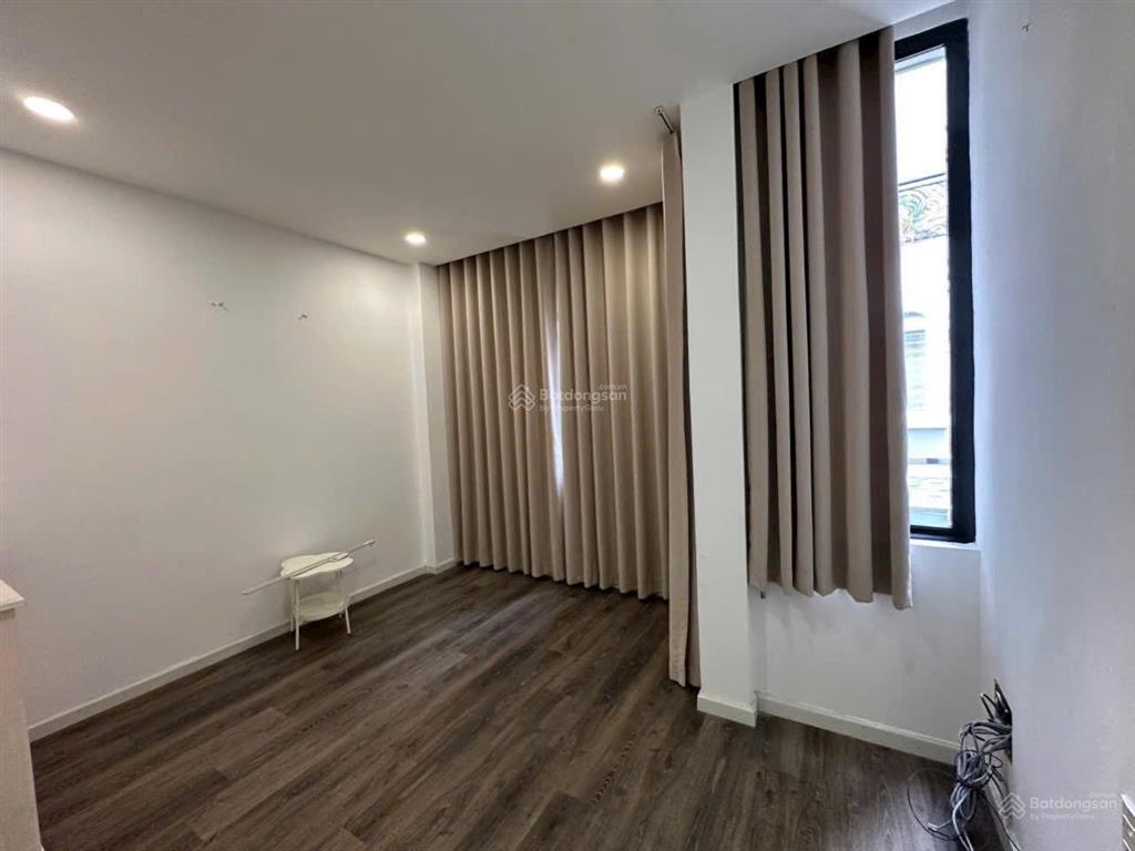 Nhà 3 tầng (4pn  4wc) hẻm 8m lâm văn bền, p. tân kiểng, q7