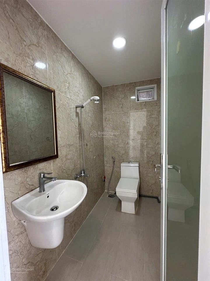 Nhà 3 tầng (4pn  4wc) hẻm 8m lâm văn bền, p. tân kiểng, q7