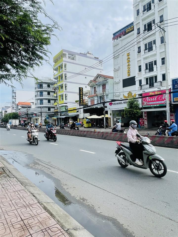 Nhà hẻm 8m đường lý phục man (dt 4m x 15m) giá tốt 7,7 tỷ tl chính chủ