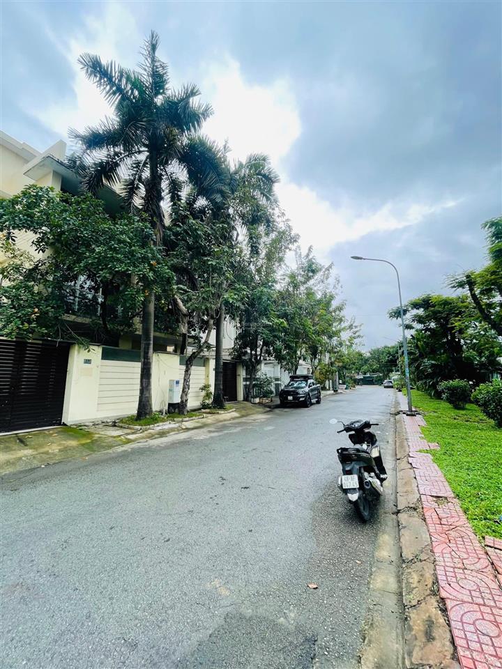 Hàng mới biệt thự view sông khu tân quy đông (7m x 20 ) giá tốt 24 tỷ còn thương lượng