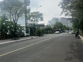 Kẹt tiền cần bán gấp lô đất đường liên phường ,p. phú hữu ,quận 9, 90m2 ,4tỷ600tr , sổ hồng riêng