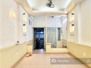 Bán nhà ngay ngã tư lý chính thắng  trần quốc thảo, 4 tầng, 40m2, hẻm oto, nở hậu tài lộc