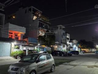 Thửa đất diện tích 4.4m x23m, cn 96m2, sổ vuông a4. gpxd 6 tầng.