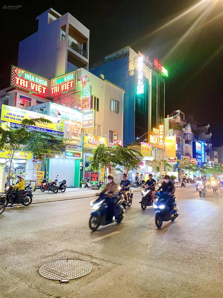 Mặt tiền chính chủ vị trí vàng gò vấp, dt 4x14m, 3 tầng, hầm. 358 dương quãng hàm, p.5