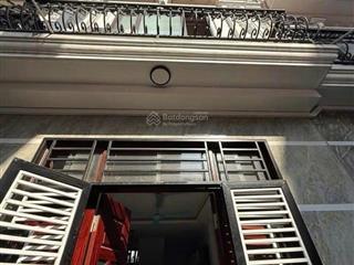 Nhà phân lô mỹ đình, nam từ liêm. dt 40m2 * 4 tầng * mt đẹp. mặt ngõ kinh doanh ngõ thông gần phố