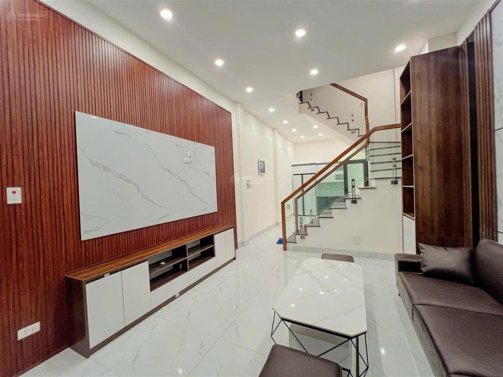 Nhà đẹp phân lô mỹ đình, nam từ liêm. dt 55m2*5 tầng, mt khủng. ngõ nông, 20m ra phố, an sinh đỉnh