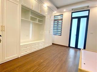 Bán nhà nguyễn chính  hoàng mai, 4 tầng, sổ đỏ chính chủ  giá 9.85 tỷ