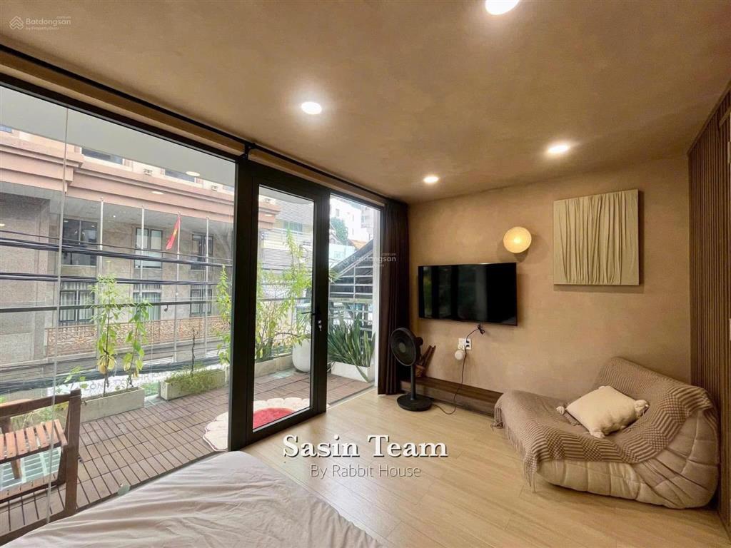 Căn hộ 1 phòng ngủ full nội thất cao cấp, ban công lớn phạm ngọc thạch quận 3 gần hồ con rùa