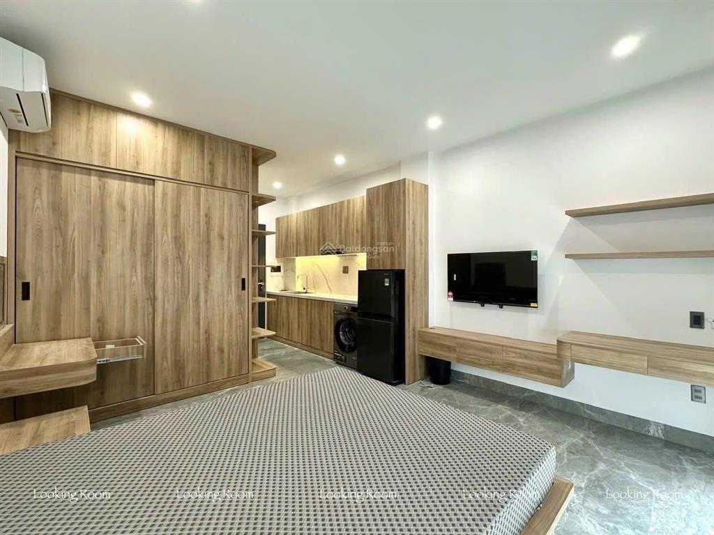 Cho thuê căn hộ tách bếp full nội thất cao cấp, ban công thoáng võ văn tần, quận 3, gần hồ con rùa