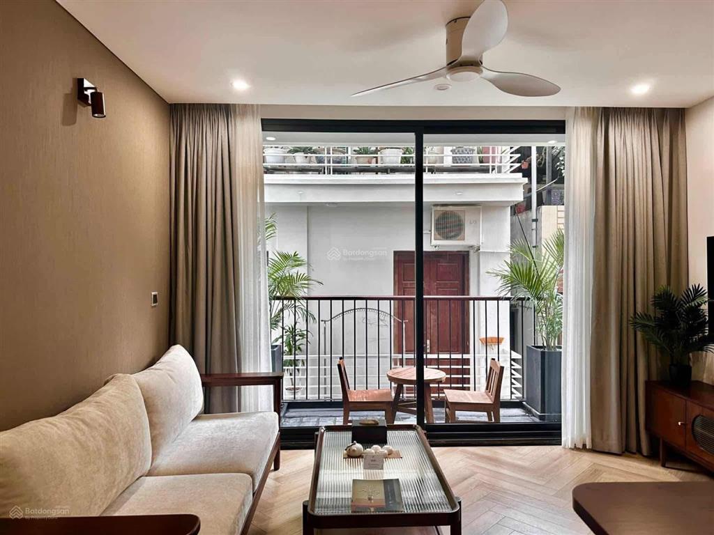 Căn hộ luxury thảo điền| trang bị đầy đủ nội thất, tiện nghi hiện đại. decor tone gỗ sang trọng