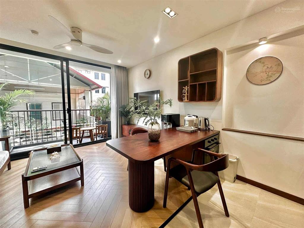 Căn hộ luxury thảo điền| trang bị đầy đủ nội thất, tiện nghi hiện đại. decor tone gỗ sang trọng