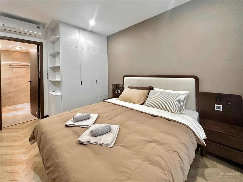 Căn hộ luxury thảo điền| trang bị đầy đủ nội thất, tiện nghi hiện đại. decor tone gỗ sang trọng