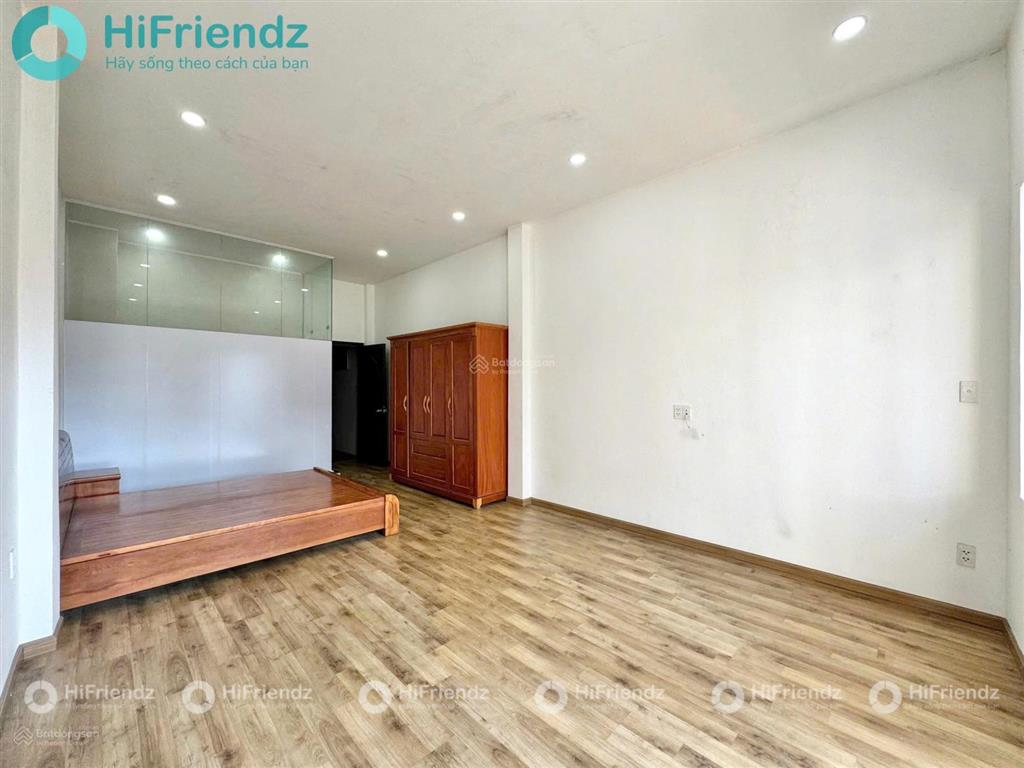 Cho thuê chdv bancol 6 triệu, 35m2 ở đ.3/2, p.16, q11, hcm