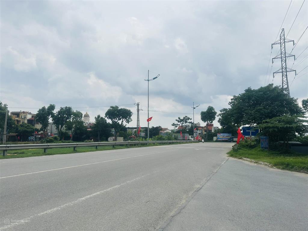 Cc gửi bán gấp siêu phẩm đấu giá tại đồng nhân  hải bối. dt 80m2 x mt 4,9m vuông vắn như tờ a4