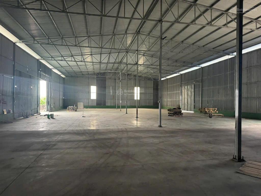 Cho thuê kho xưởng giá rẻ dt 300m2400m2500m2600m2 khu vực bắc từ liêm.