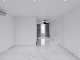 Nhà mới 100% saigon mystery cho thuê 55tr/tháng 5x20m2 350m2 sử dụng 1 hầm 4 tầng có thang máy