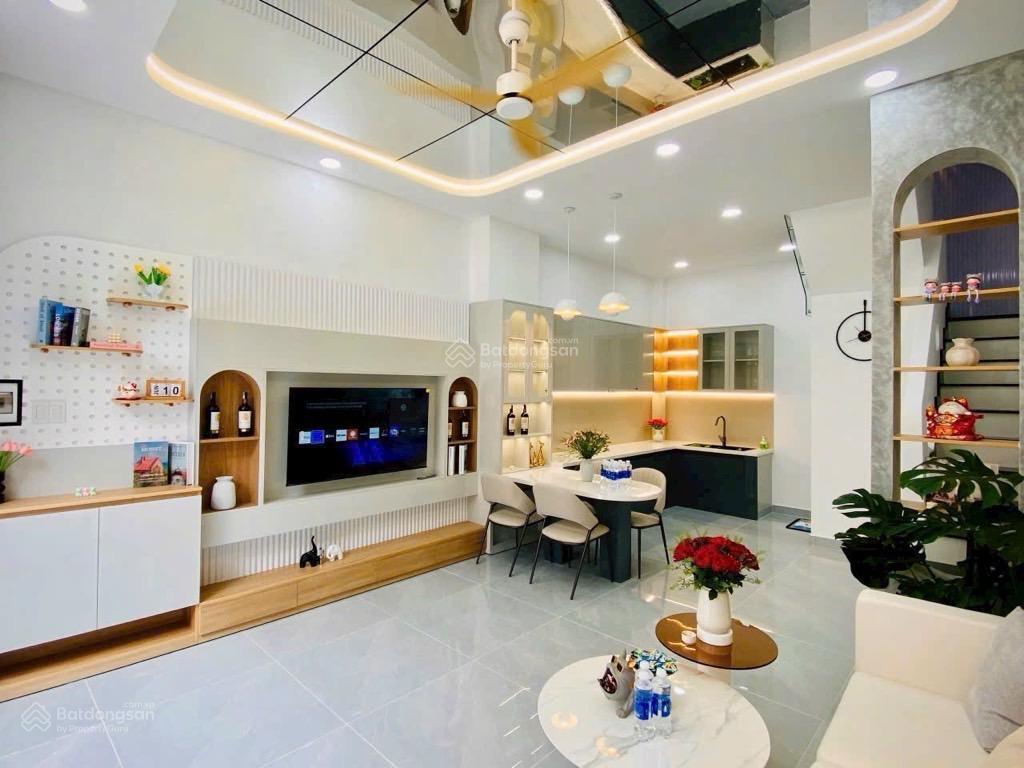 Bán nhà hxh 5m nguyễn thái sơn, gò vấp, 45m, 3 tầng, nhà đẹp ở ngay 5.6 tỷ