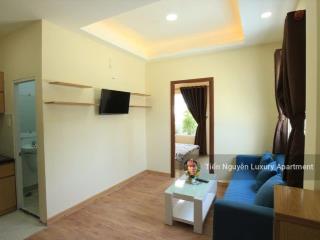 Căn hộ 1 phòng ngủ ban công view landmark ngay cảng ba son  cầu thủ thiêm  thảo cầm viên quận 1
