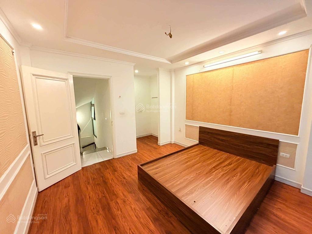 Nhà phân lô thụy khuê, sát hồ tây, 6 tầng view lotte, mt 4m, ô chờ thang máy, 8.4 tỷ