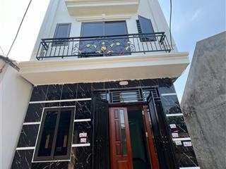 Nhà 4t*50m2 xây độc lập, ngõ nông rộng, ô tô vào cửa, full nội thất sịn, cách đại lộ 800m. 5,2tỷ
