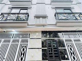 Vị trí cực đẹp mà giá lại siêu rẻ. nhà 4t*32m2 ngay trục đường chính ôtô đỗ, gần trường. giá 2,8 tỷ