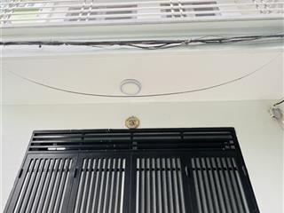Bán nhà 5 tầng ngô xuân quảng  gia lâm, tt trâu quỳ sầm uất, full nội thất về ở n