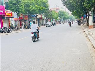 Bán ccmn dòng tiền 100m2, 15 phòng, mt 5,9m, ngô xuân quảng  tt trâu quỳ, ngõ thông