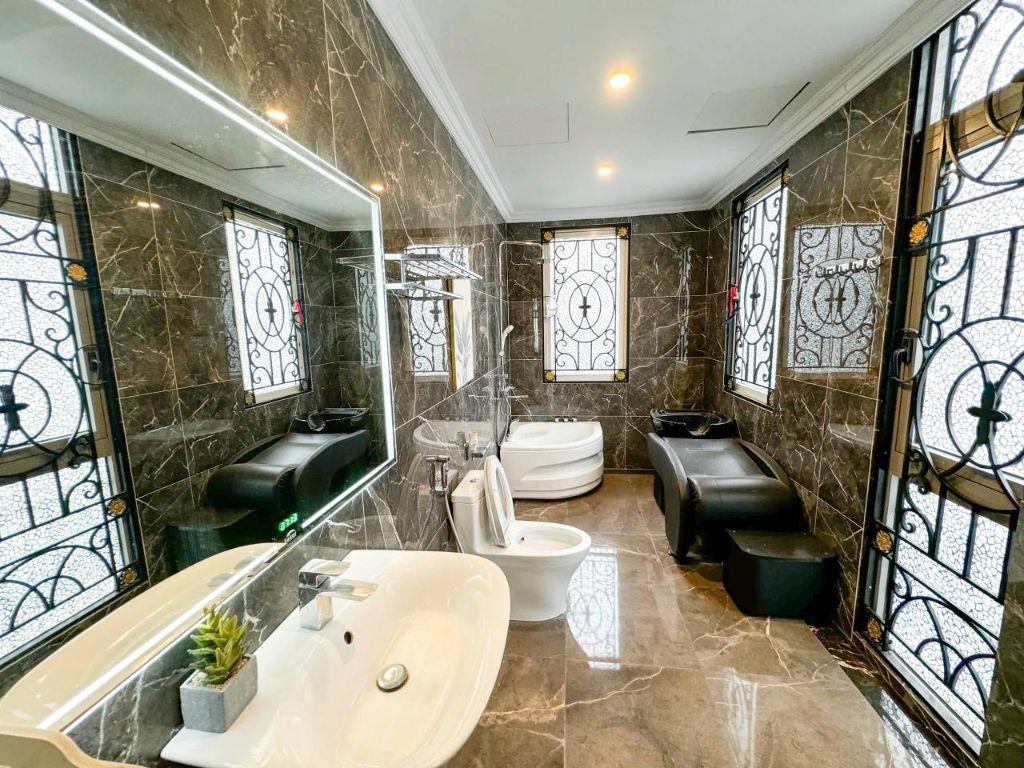 BIỆT THỰ VINHOMES RIVERSIDE – DIỆN TÍCH 415M² – HOÀN THIỆN ĐẸP, SANG TRỌNG