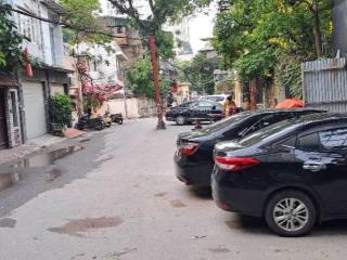 Đội cấn  vạn bảo  nhà 7 tầng  thang máy  lô góc  ôtô tránh  kinh doanh đỉnh