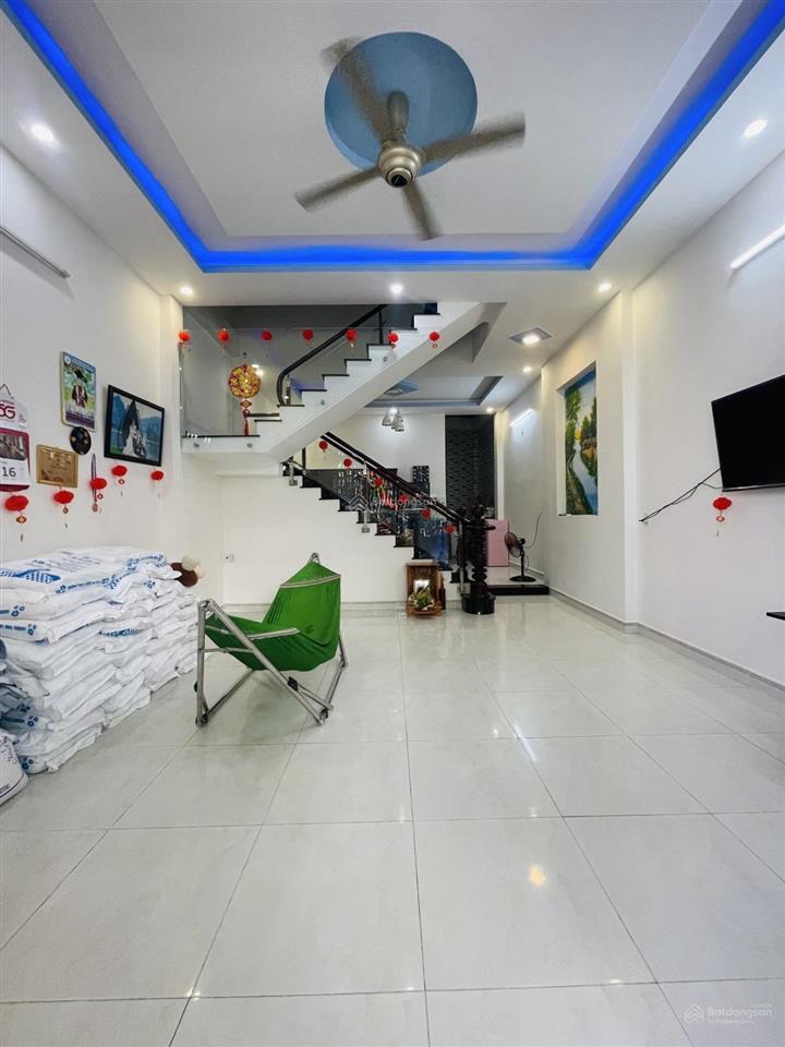 Mt đường 6m, dt 5x14m, dĩ an, vỉa hè 2m, khu dân trí cao, nhỉnh 3 tỷ tl