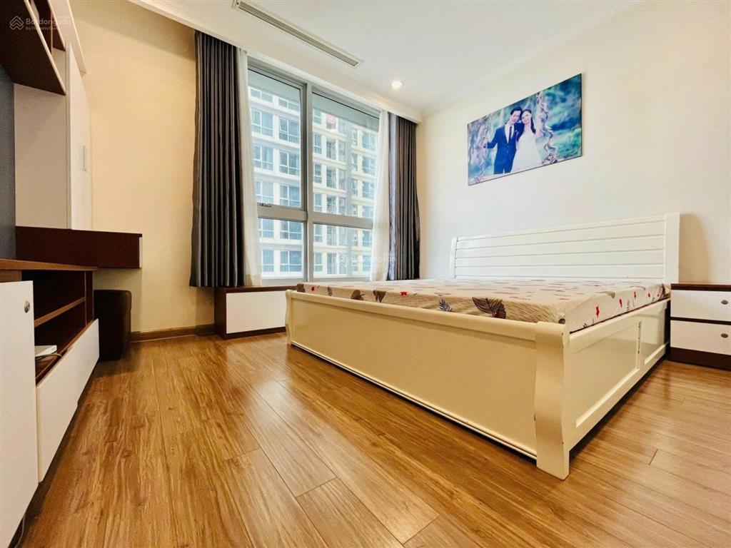 Bán cc 3pn 2wc tại vinhomes central park, 13,7 triệu vnd, 108,7m2, giá siêu hời!