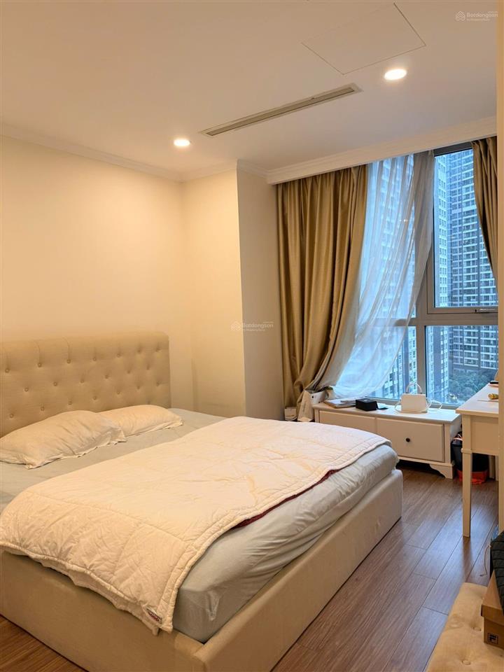 Bán căn hộ 3pn, 2vs, toà landmark plus, dt 110,5m2, giá 15,8 tỷ tại vinhomes central park
