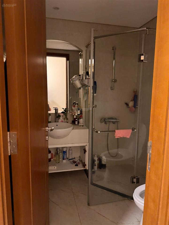 Bán căn hộ 3pn, 2vs, toà landmark plus, dt 110,5m2, giá 15,8 tỷ tại vinhomes central park