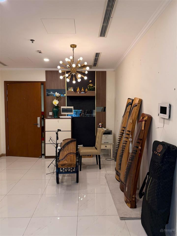 Bán căn hộ 3pn, 2vs, toà landmark plus, dt 110,5m2, giá 15,8 tỷ tại vinhomes central park