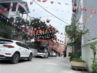 Bán nhà đại tự kim chung, hoài đức. đường rộng thênh thang ô tô tránh nhau. 43m2, 5 tầng, 9 tỷ